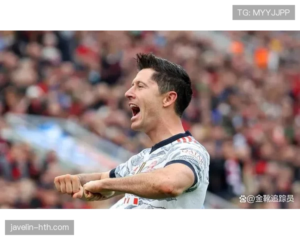 诺伊尔门将之路彰显坚持与韧性:直面挑战,重塑巅峰 诺伊尔门将之路彰显坚持与韧性:直面挑战,重塑巅峰